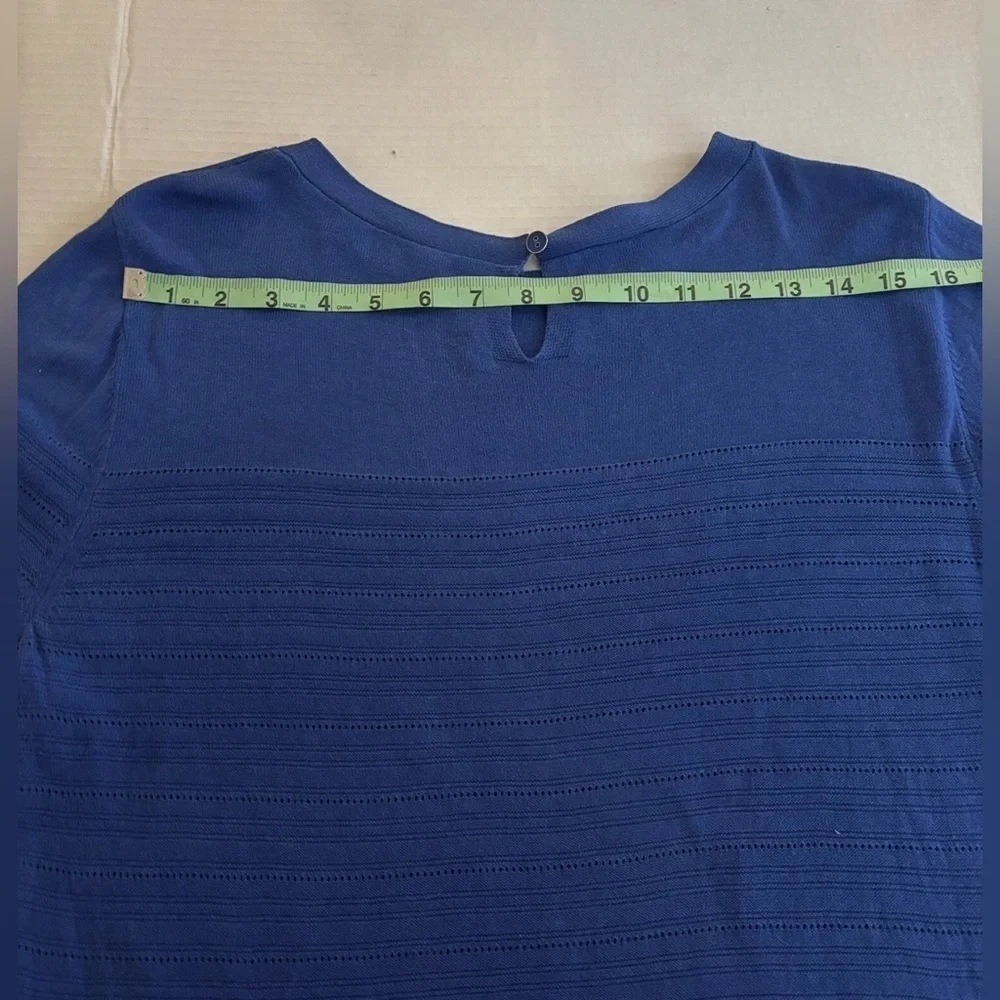 Talbots Blue Minimalist Tunic Blouse L Long Sleeve Relaxed Fit Workwear Classic - Picture 6 of 6